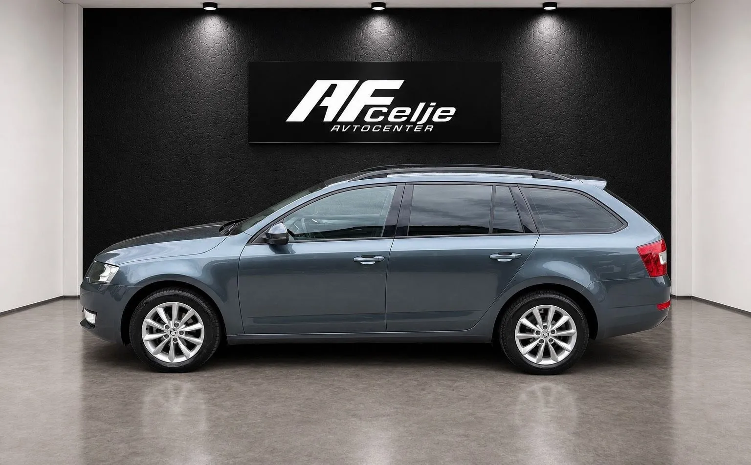 Zunanja slika - Škoda Octavia - Combi 1.6-LIZING ZA TUJCE-ODLIČEN... - 6