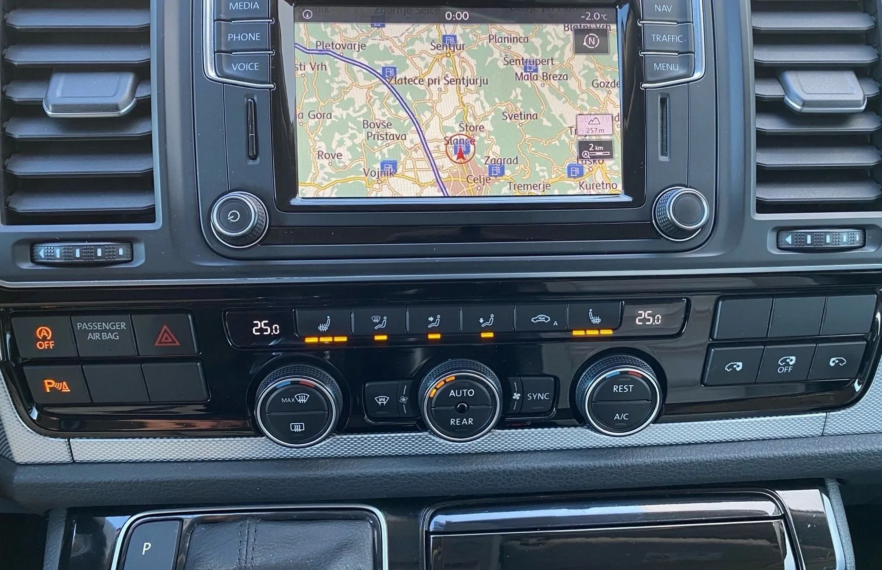 Zunanja slika - VW Multivan - 2.0 TDI DSG Highline-Webasto-LED-Memory-Kljuka... - 18
