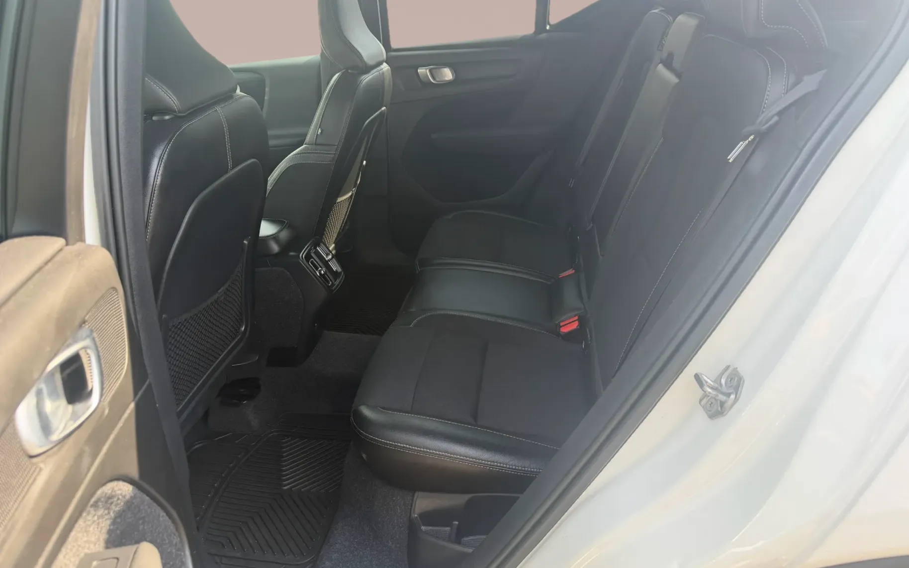 Zunanja slika - Volvo XC40 - D3 AWD Avt. - 11