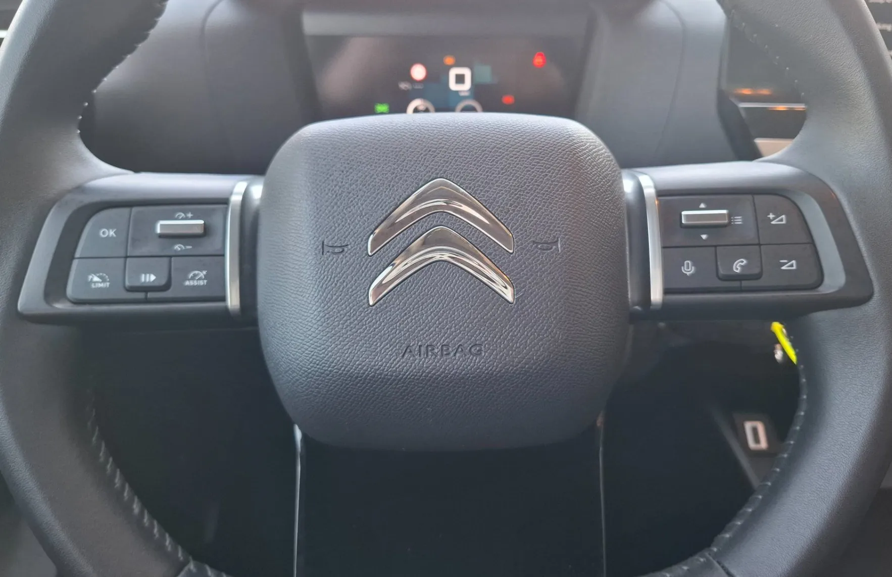 Zunanja slika - Citroën C4 X - 1.2 PURETECH YOU  - KOT NOVO - SAMO 21.870KM - 13