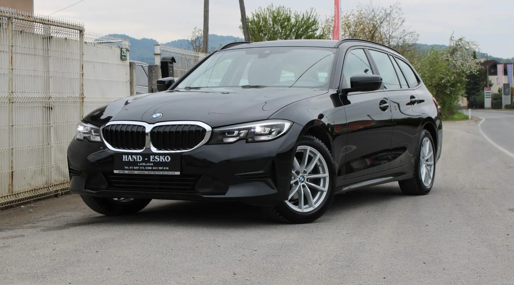 Zunanja slika - BMW Serija 3 - Touring: 318dA Touring Advantage Avt. ALU NAVI PDC LED - 3