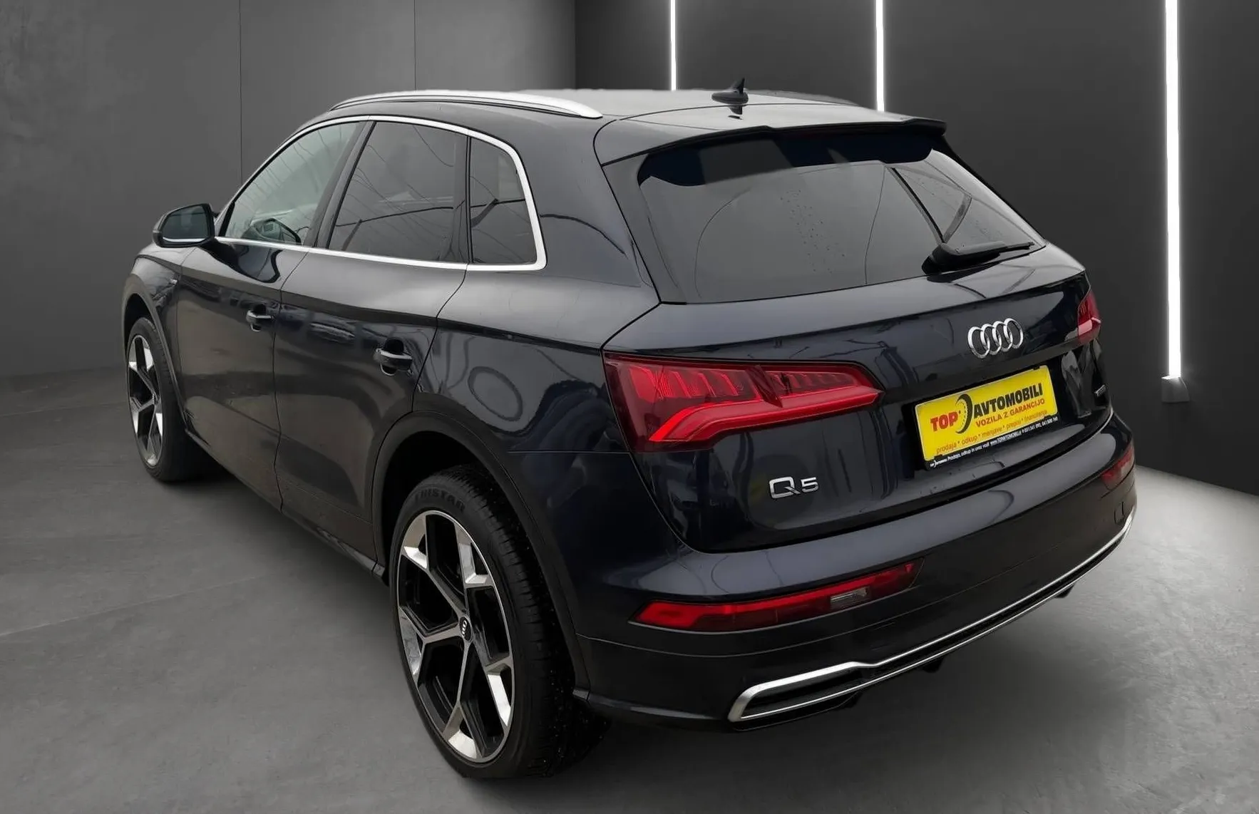 Zunanja slika - Audi Q5 - 40 TDI QUATTRO S-LINE LED TEM NAV PDC KAM TOP... - 4