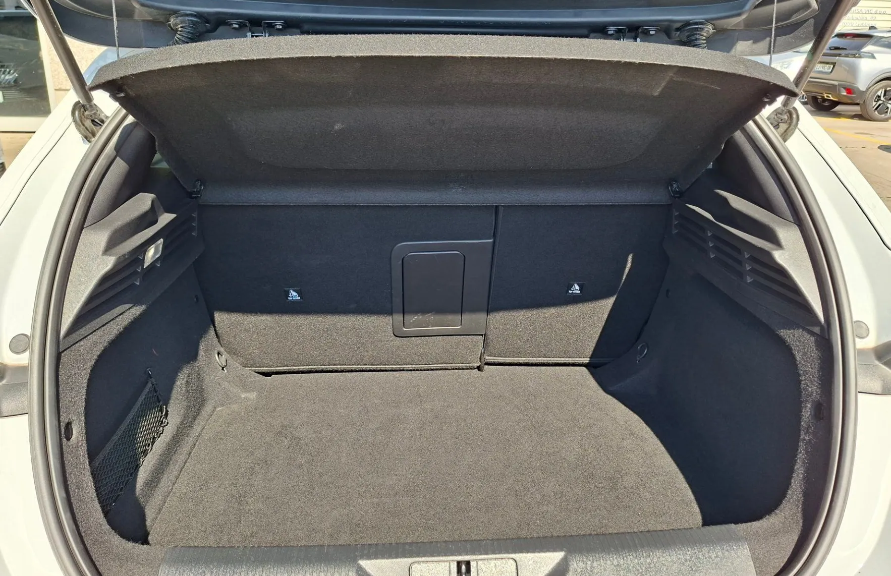 Zunanja slika - Peugeot 308 - 1.5 BlueHDi 130 STT Allure Avt. - 12