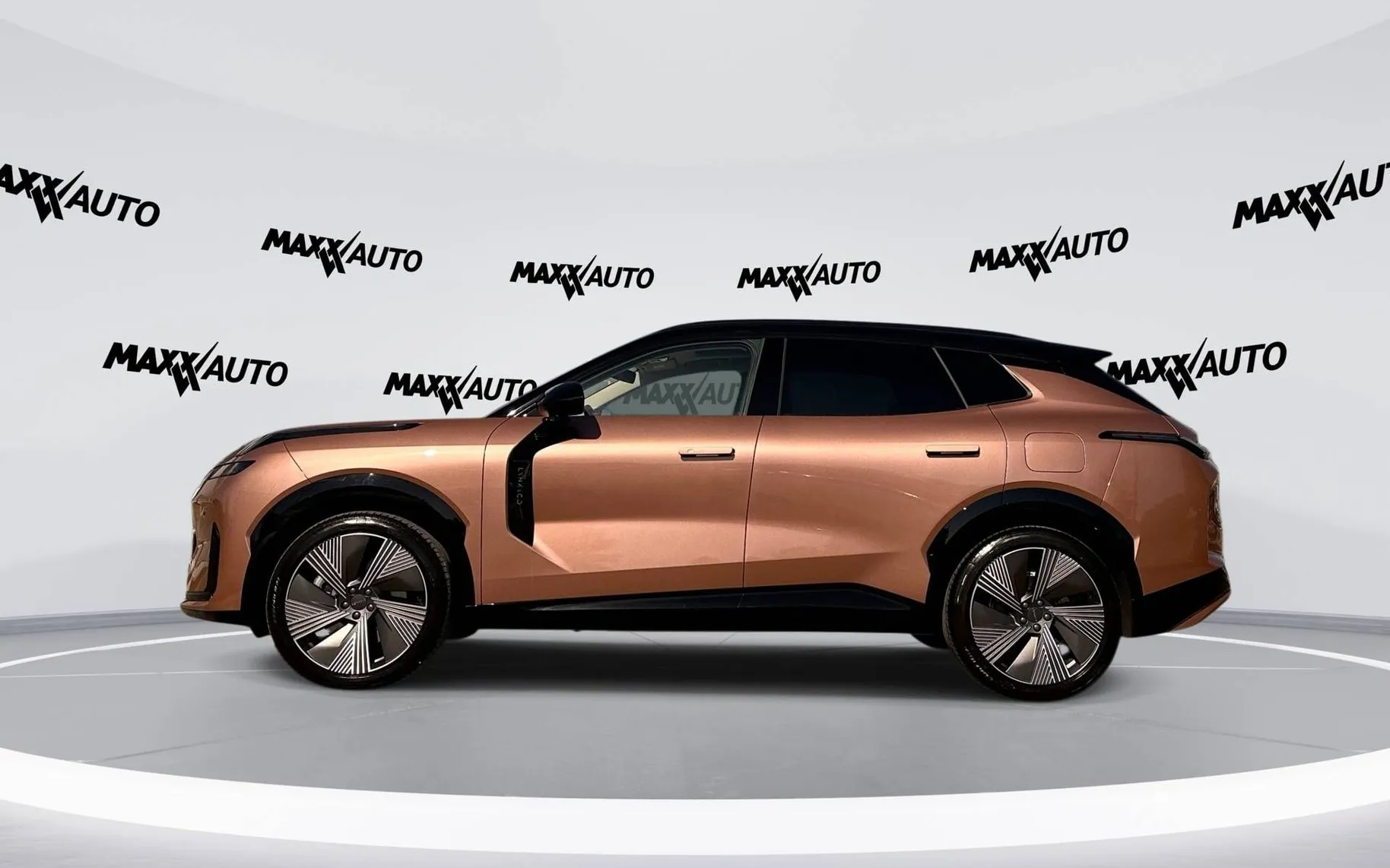 Notranja slika - Lynk & Co 08 - 1.5 TD PHEV More - 200km EV in 1000km+ skup. dos. - 8