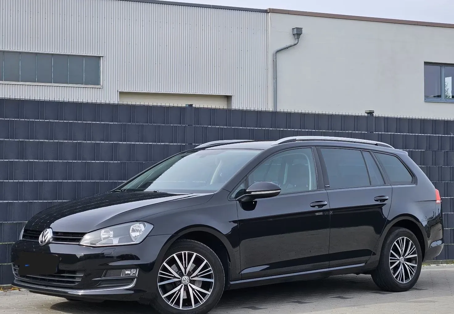 Zunanja slika - VW Golf - Variant 1.6 TDI MOŽNOST FINANCIRANJA BREZ POLOGA TEM NAVI - 1