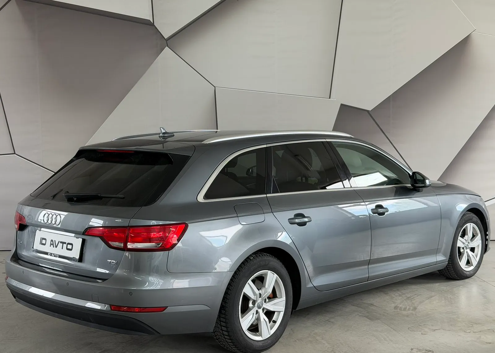 Zunanja slika - Audi A4 - Avant 2,0 TDI (Basis) - 3