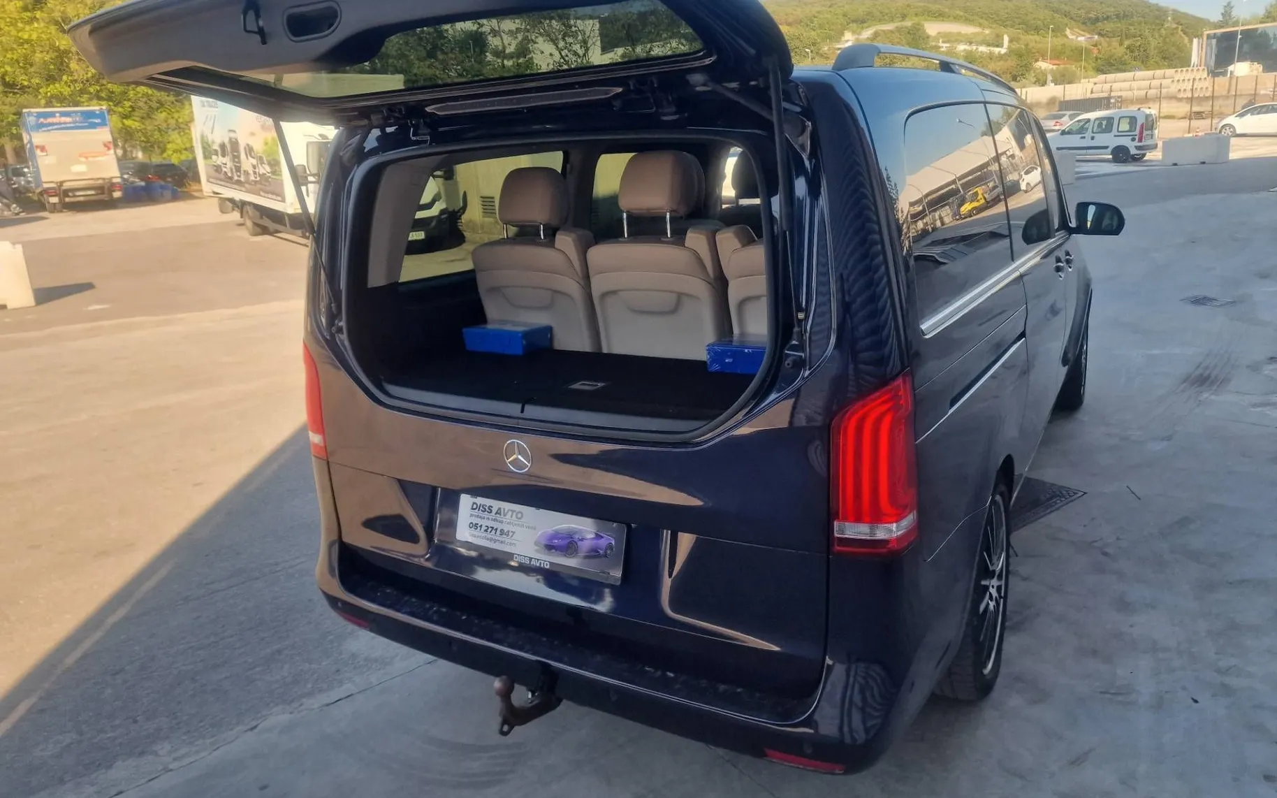 Zunanja slika - Mercedes-Benz V-Razred - V 250 d dolgi Avt. PANORAMA KAM. 360 1.LASTNIK - 6