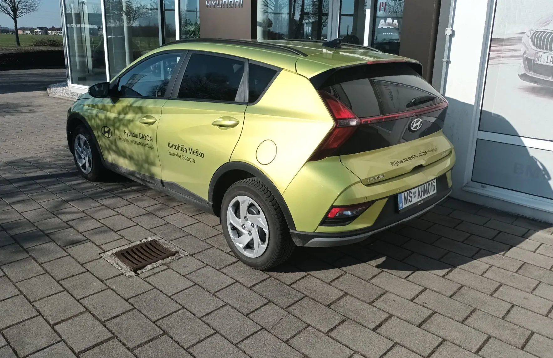 Zunanja slika - Hyundai Bayon - 1.2 MPI COMFORT.WINT.RG SLUŽBENO VOZILO - 4