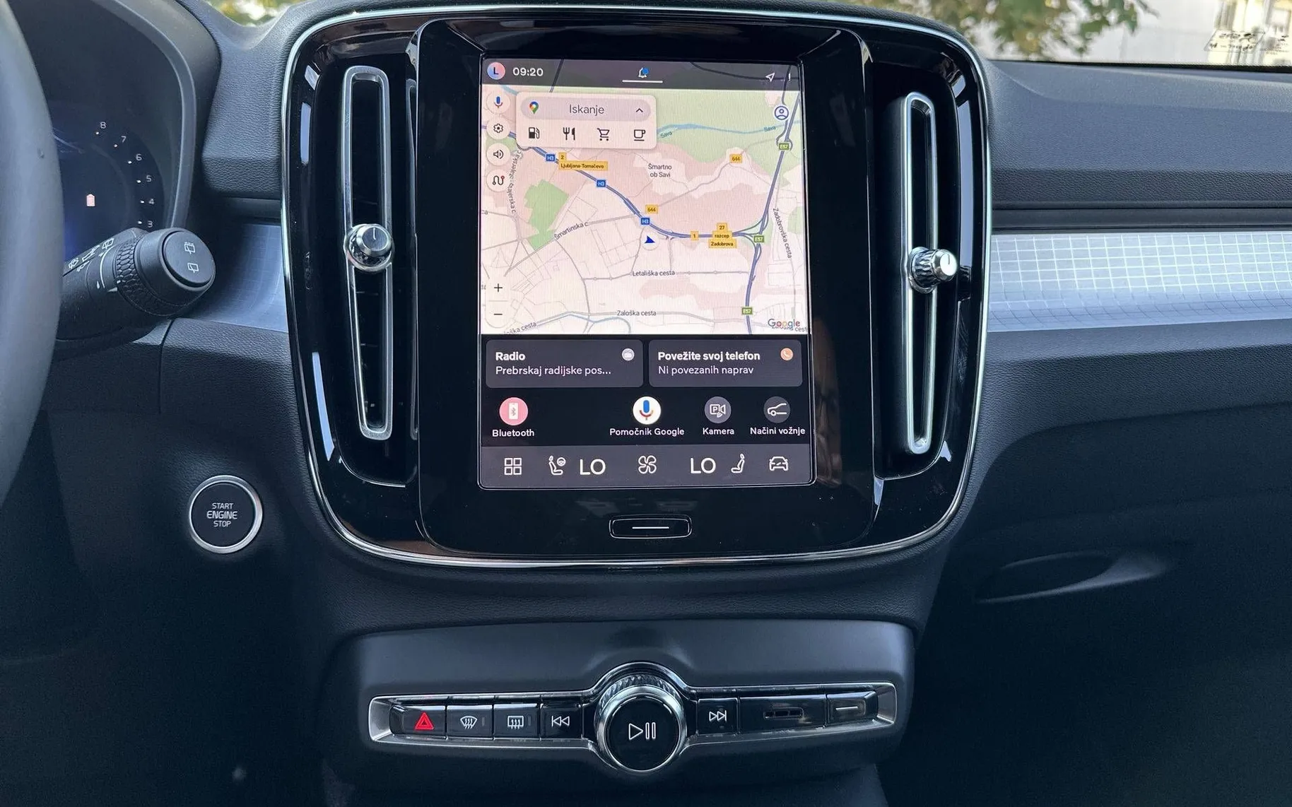 Notranja slika - Volvo XC40 - B3P Core Avt. - 18
