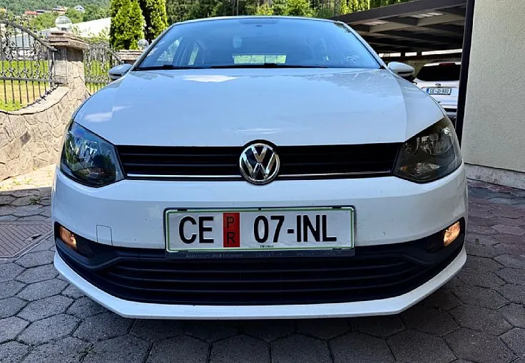 Zunanja slika - Volkswagen Polo - 1.0 1.LASTNIK 5VRAT SLO VELIK SERVIS LETNO JAMSTVO - 2
