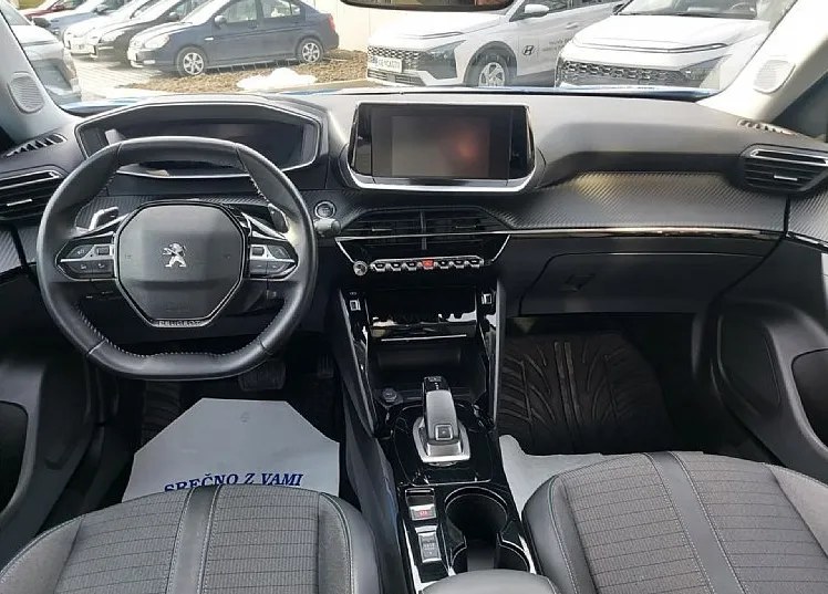 Zunanja slika - Peugeot 2008 - 1.2 PURETECH 130 - SLOVENSKI - 11