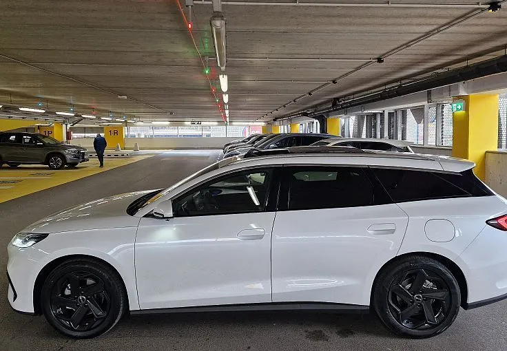 Zunanja slika - BYD SEAL 6 - DM-i Touring COMFORT PHEV - skupni doseg 1350 km - 2