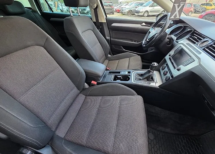 Zunanja slika - VW Passat - Variant 2.0 TDI BlueM.Tech. COMFORTLINE PANORAMA-ALU - 12