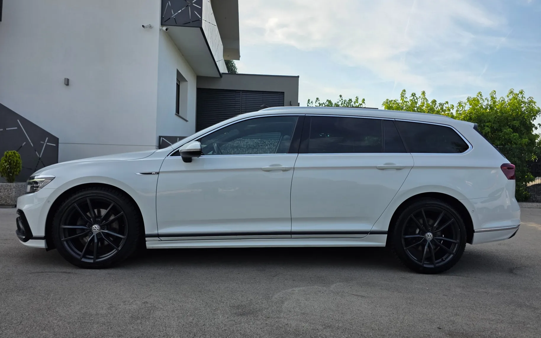 Zunanja slika - Volkswagen Passat - Variant 2,0 TDI DSG R-Line 4-Motion - 2