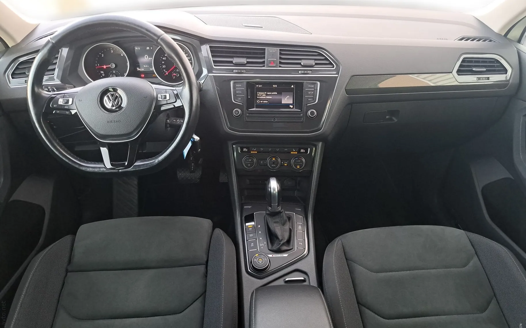 Notranja slika - Volkswagen Tiguan - 2.0 TDI SCR 4MOT. DSG Highline ... - 9