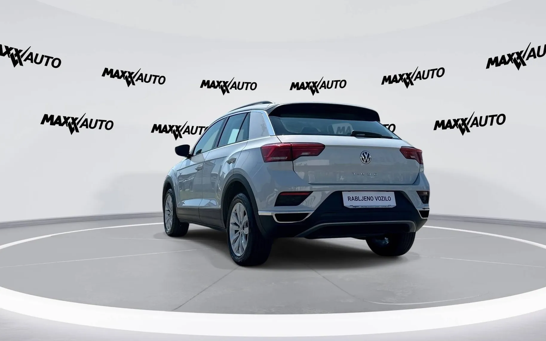 Notranja slika - Volkswagen T-Roc - 1.5 TSI BMT Style DSG - 7