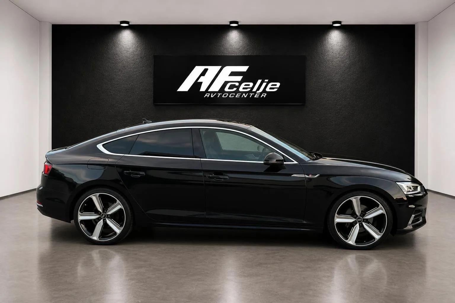 Zunanja slika - Audi A5 Sportback - 2.0 TDI-Q-4X4-AUT-111.000km-3X S LINE-VIRTUAL-... - 4