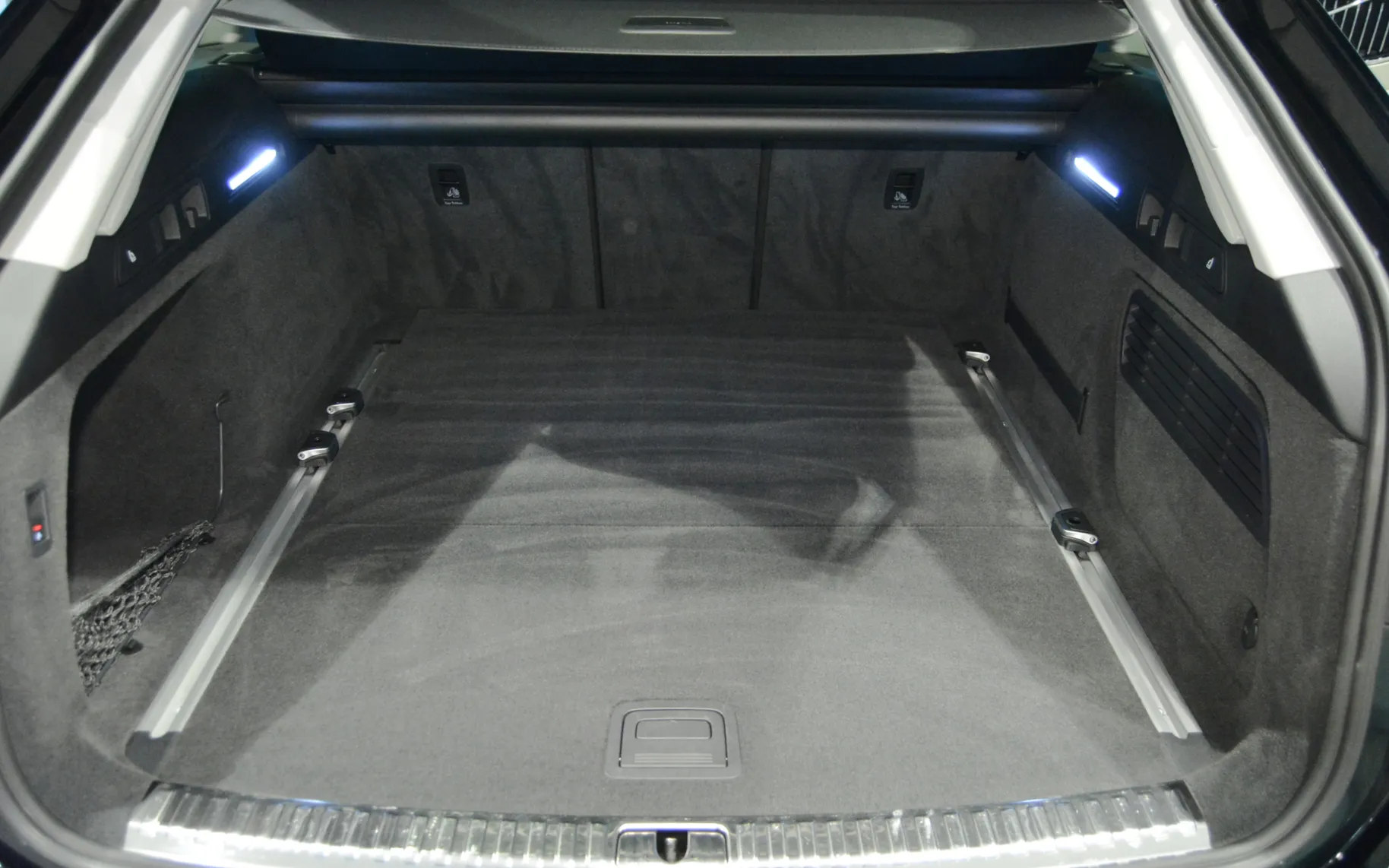 Notranja slika - Audi A6 - Allroad 40TDI quattro Stronic ACC-ZRAČ.VZMETENJE-KLJUKA - 25