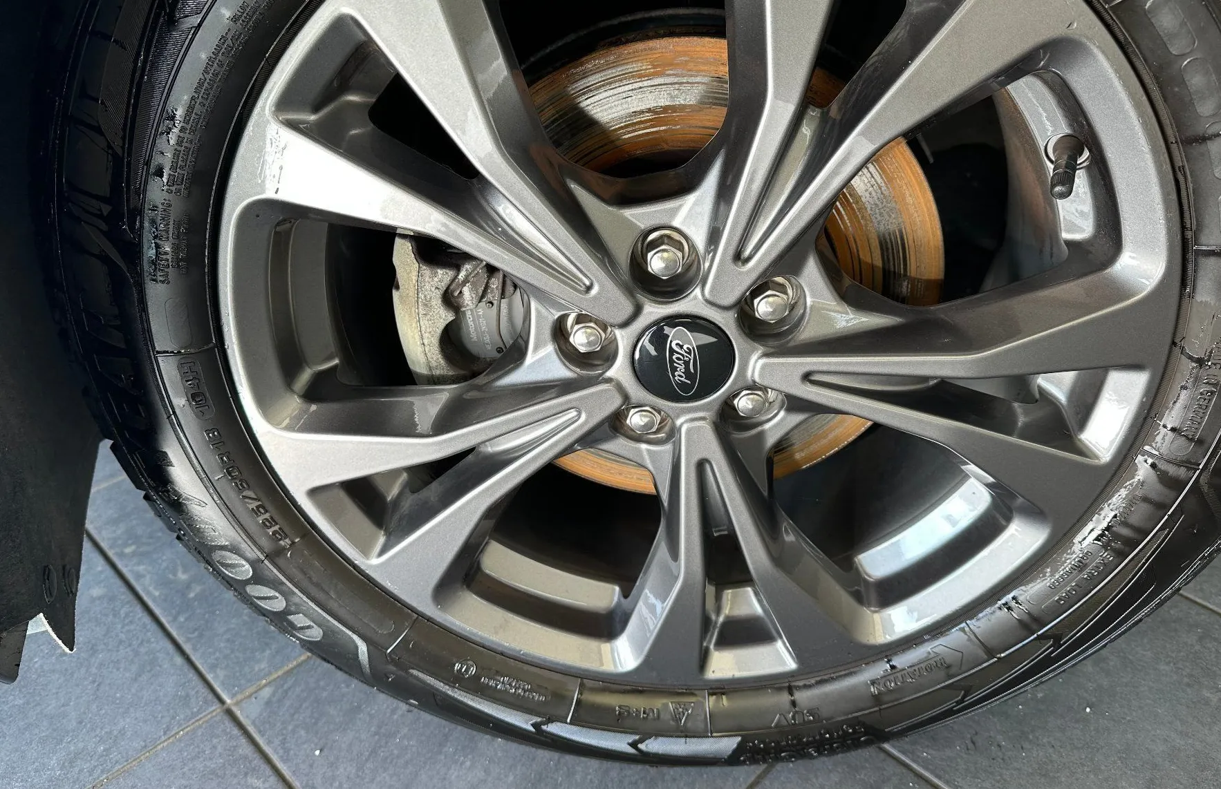 Zunanja slika - Ford Kuga - 1.5 EcoBlue ST-Line.KAMERA.NAVI.Športno podvozje - 5