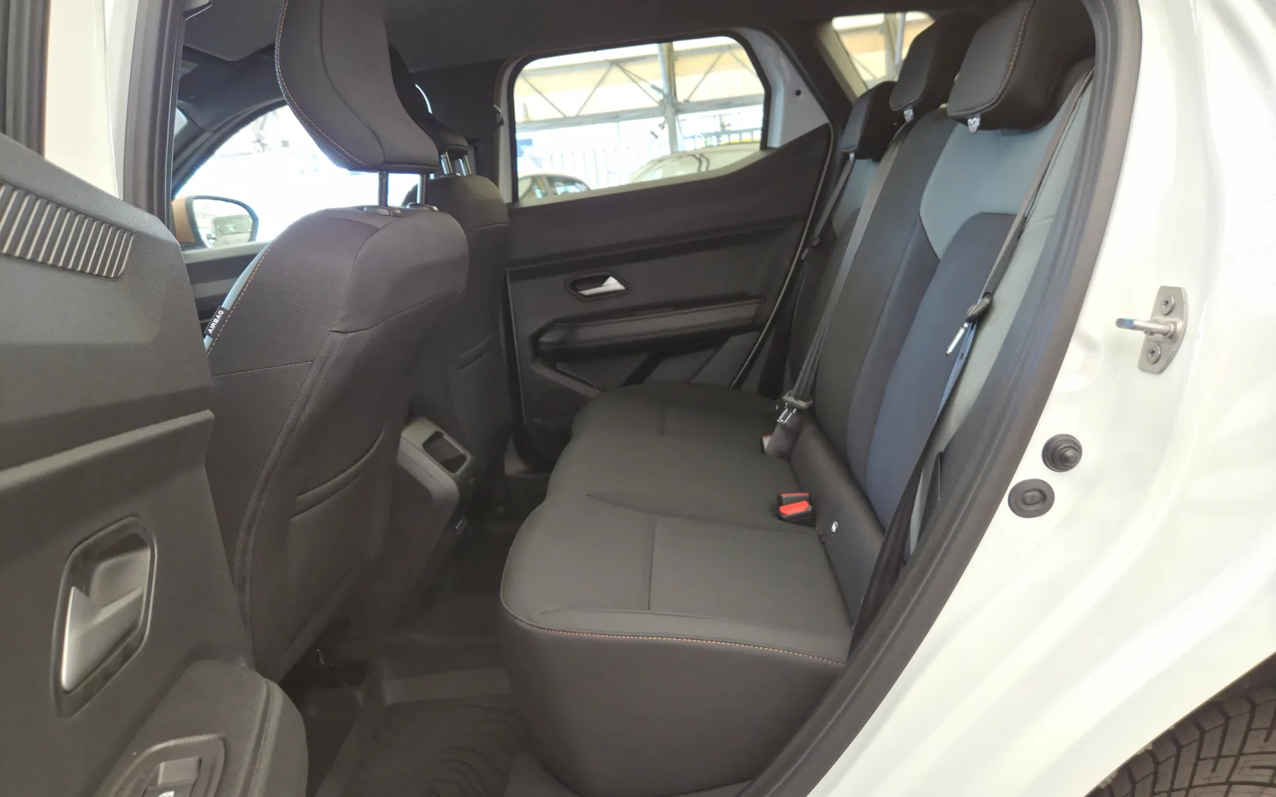 Zunanja slika - Dacia Duster - Extreme 4x4 Hybrid-G150+BON zimske gume - 15
