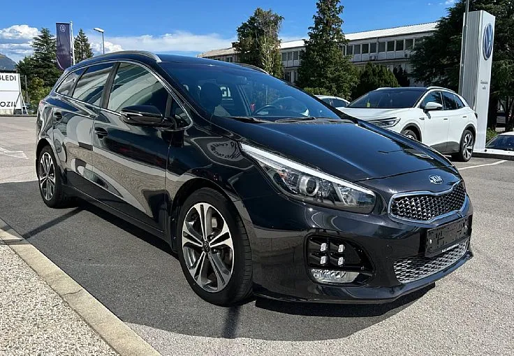 Zunanja slika - KIA Ceed - SW 1.6 CRDI EX GT-line NAVI - 2