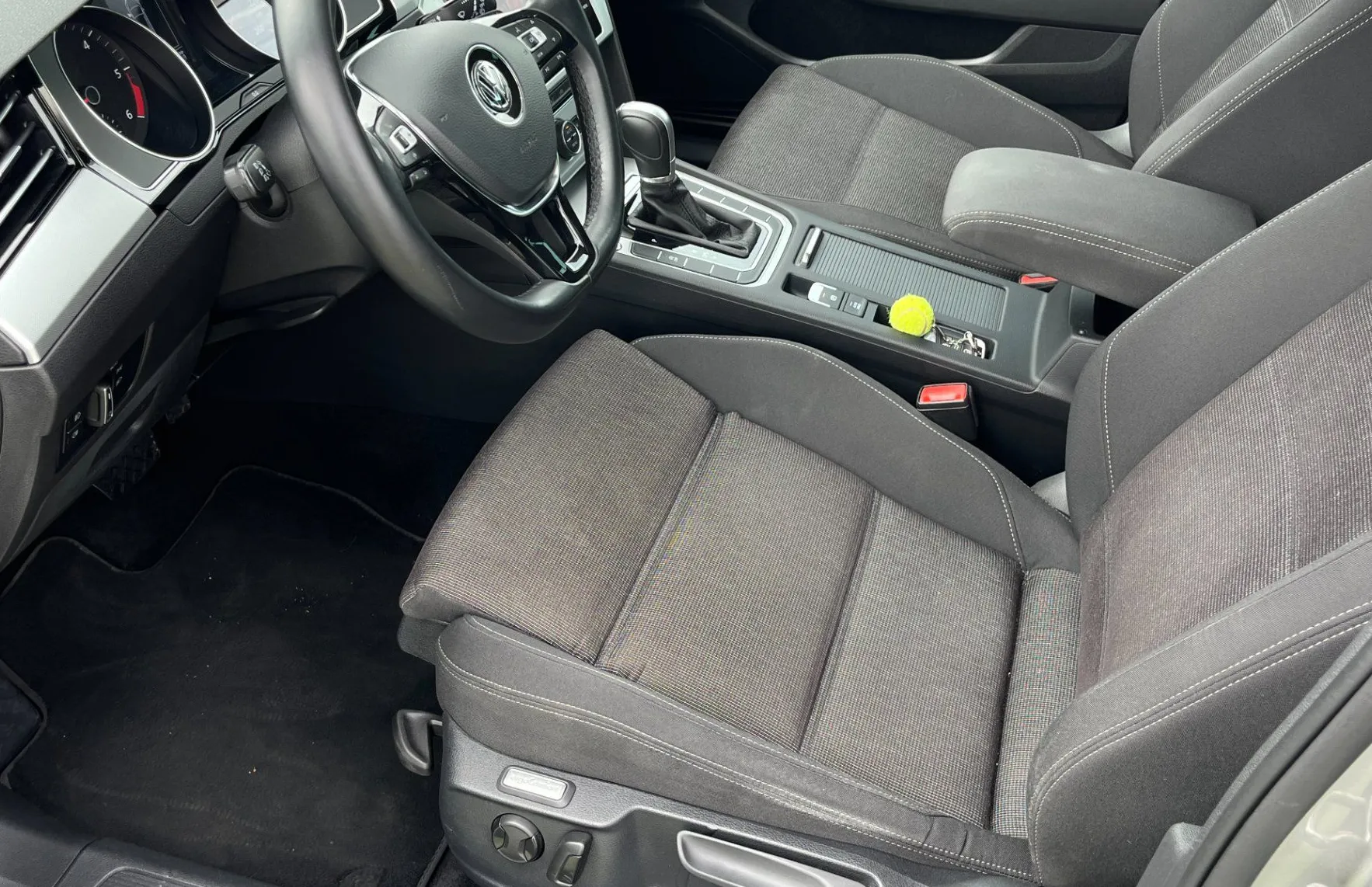 Zunanja slika - VW Passat - Variant 2.0 TDI BMT Comfortline DSG. VZR. KAM.2XPDC. NAVI - 13