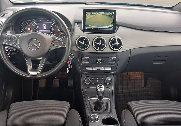 Zunanja slika - Mercedes-Benz B-Razred - B 180 d Style LED KAMERA NAVI odličen - 7