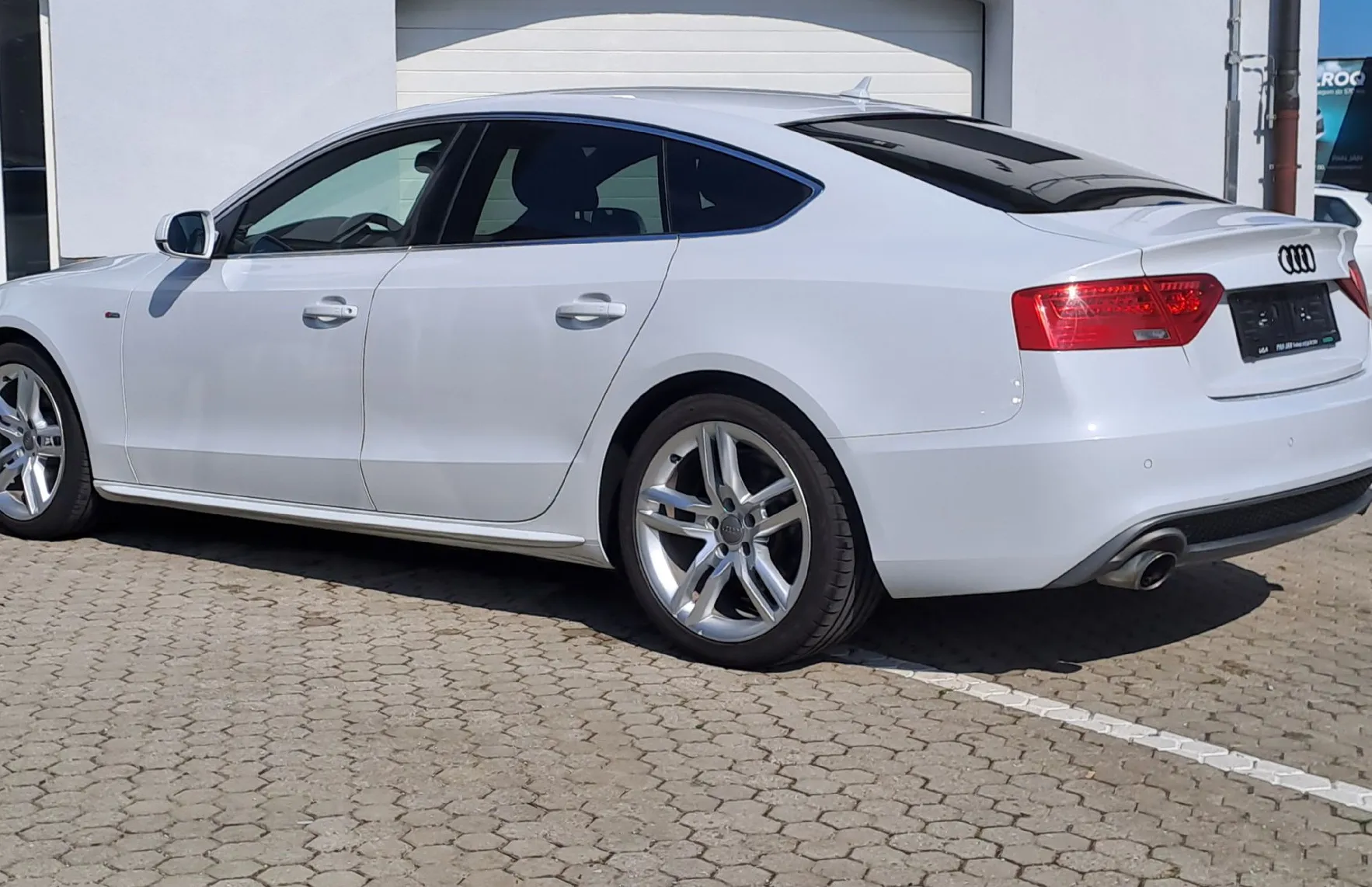 Zunanja slika - Audi A5 - Sportback 1.8 TFSI  Sport S-line - 4