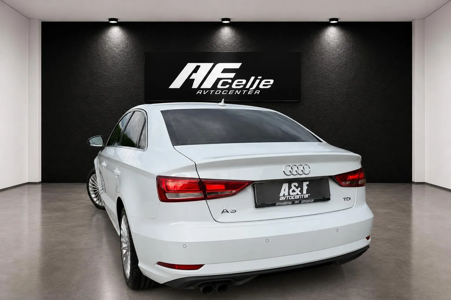 Notranja slika - Audi A3 - 2.0 TDI-VIRTUAL-XENON+LED-LIZING ZA TUJCE-... - 7