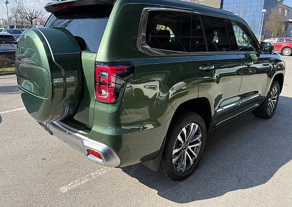 Zunanja slika - Baic BJ60 - 2.0T Hybrid 4WD - VSA OPREMA - NA ZALOGI - 4