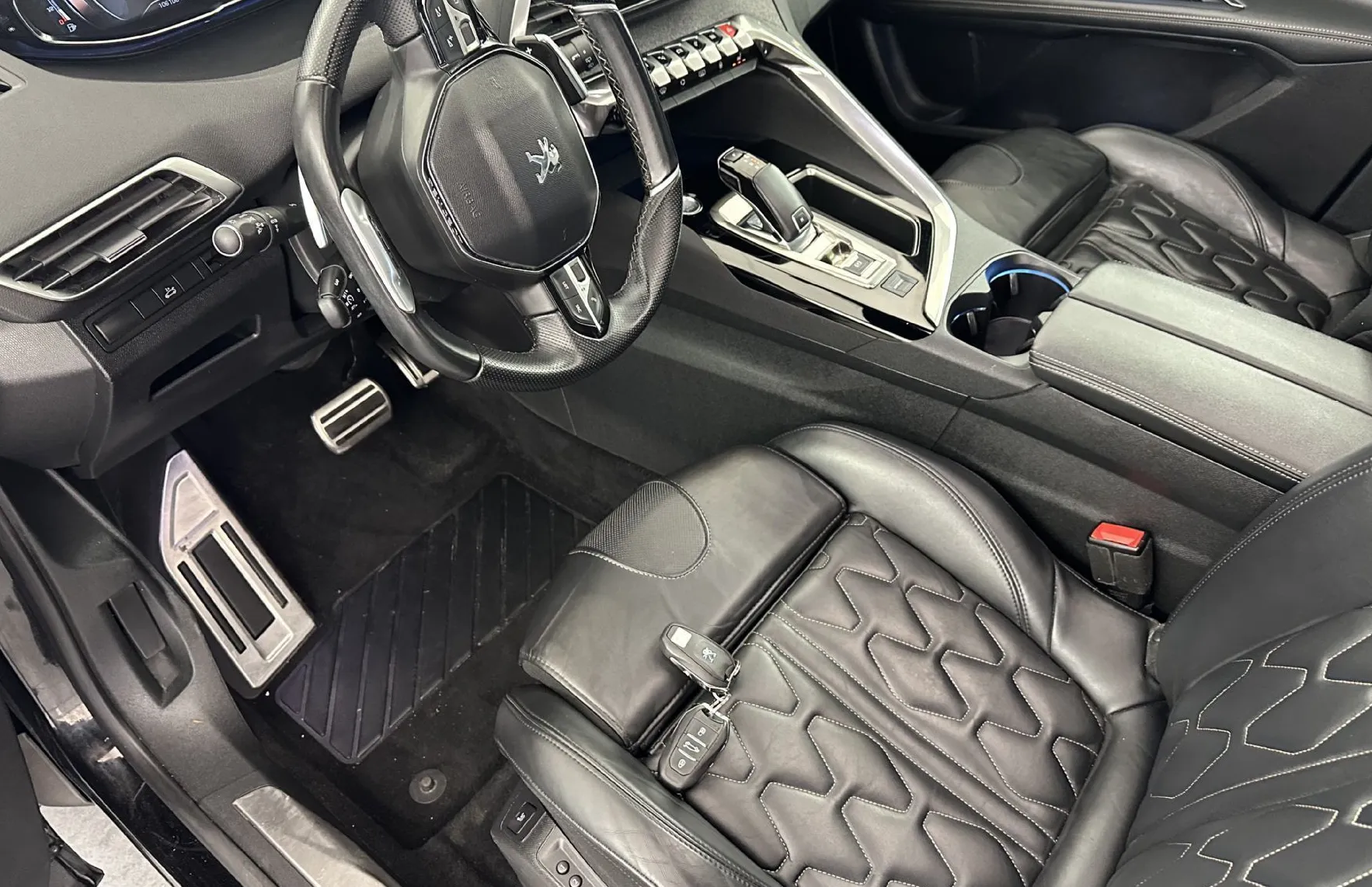 Zunanja slika - Peugeot 5008 - 1.2  96 KW.GT Line Avt..USNJE.NAVI.VELIKI SERVIS - 9