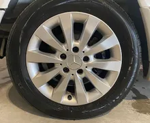 Zunanja slika - Mercedes-Benz E-Razred - 230 BREZ RJE - KLIMATRONIC - ALU - VRHUNSKO STANJE - 7 - Predogledna slika
