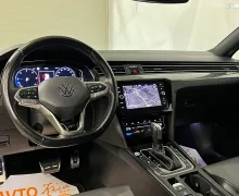 Notranja slika - VW Passat Variant - 2.0 TDI-R-LINE-DSG-VIRTUAL-ACC-FUL LED-KAMERA-NAVI - 11 - Predogledna slika