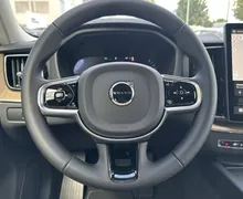 Notranja slika - Volvo XC60 - B5 P AWD Plus Dark Avt. - 14 - Predogledna slika
