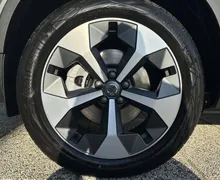 Notranja slika - Volvo XC40 - B3 P Plus Dark AT DCT... - 9 - Predogledna slika