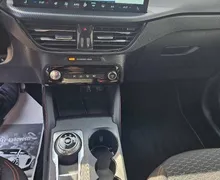 Notranja slika - Ford Kuga - 1.5 EcoBoost ST-Line 1.LASTNIK SLO SAMO 10000KM - 10 - Predogledna slika
