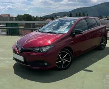 Zunanja slika - Toyota Auris - Hybrid 1.8 VVT-i Black Edition Avt. VZR. KAM. TEMP - 1 - Predogledna slika