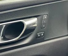 Zunanja slika - Volvo XC60 - D4 AWD Momentum Avt. - 9 - Predogledna slika