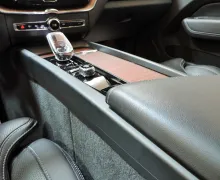 Zunanja slika - Volvo XC60 - B5P AWD Ultimate Dark Avt. LED-KAMERE 360-PANORAMA - 20 - Predogledna slika