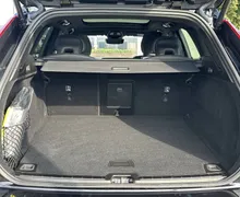 Notranja slika - Volvo XC60 - B4 P Plus Dark Avt. - 12 - Predogledna slika