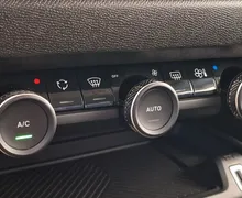 Zunanja slika - Citroën C4 - 1.5 BlueHDi 110 Feel Pack•SLO•KAM360•HEAD-UP•... - 16 - Predogledna slika