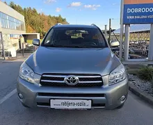 Zunanja slika - Toyota RAV4 - 2.2 D-4D 4WD ExecutiveTOOP STANJE  BREZ RJE... - 2 - Predogledna slika