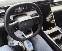 Zunanja slika - Ford Explorer - EV STYLE 170PS 52KWH RWD-NA ZALOGI-DOBAVA TAKOJ - 10 - Predogledna slika