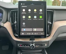 Notranja slika - Volvo XC60 - B5  P  AWD Plus Dark 3 leta garancije + 3 servisi - 17 - Predogledna slika