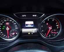 Zunanja slika - Mercedes-Benz GLA-Razred - GLA 180 AVT.-122KM - KOT NOV -NAVI-GRETJE SEDEŽEV - 13 - Predogledna slika