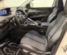 Notranja slika - Peugeot 3008 - 1.2i-ALLURE-VIRTUAL-FULL LED-KAMERA-NAVI-TEMPOMAT. - 9 - Predogledna slika