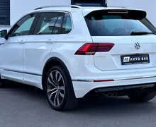 Notranja slika - Volkswagen Tiguan - 2.0 TDI R-Line+4MOTION+ACC+4MOTION+KLJUKA+KAMERA.. - 8 - Predogledna slika