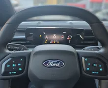 Zunanja slika - Ford Capri - Select 77 kWh 210 kW  286 KM  RWD - 11 - Predogledna slika
