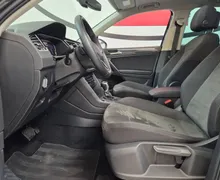 Notranja slika - Volkswagen Tiguan - 2.0 TDI SCR BMT DSG Elegance 110kW... - 7 - Predogledna slika