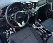 Notranja slika - KIA Sportage - 1.6 CRDI-LED-LIZING ZA TUJCE-TEMPOMAT-KAMERA... - 8 - Predogledna slika